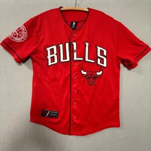 Chicago Bulls NBA Basketball Red Baseball‎ Jersey Size Small
